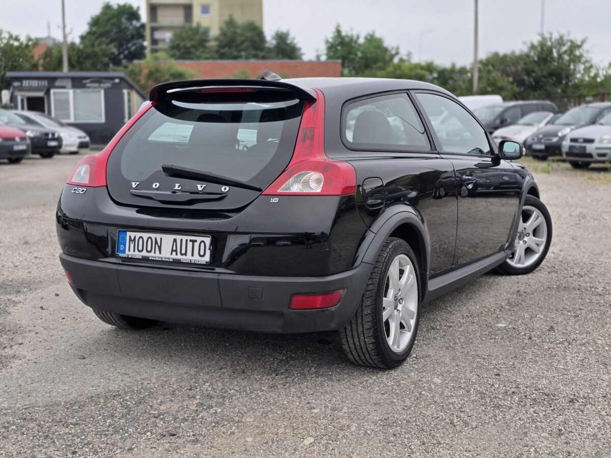Pārdod Volvo C30